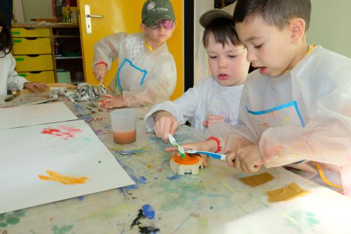 Musische Therapie Volkskindergarten - Kroschke Kinderstiftung