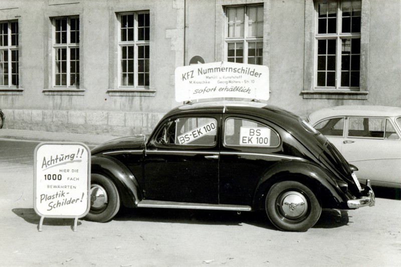 Die Stiftung historisch - der erste Firmenwagen