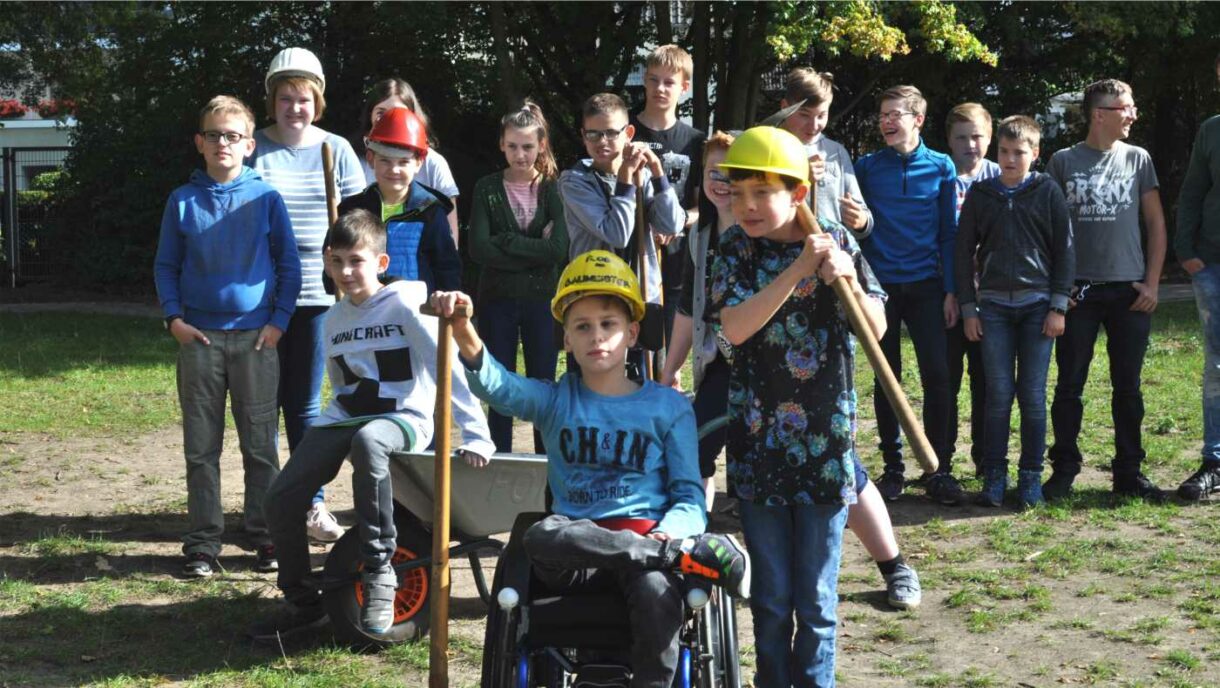 Niedrigseilgarten für Anne-Frank-Schule