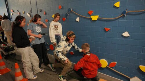 Elbschule - Kletterwand für Unterricht und Pausen